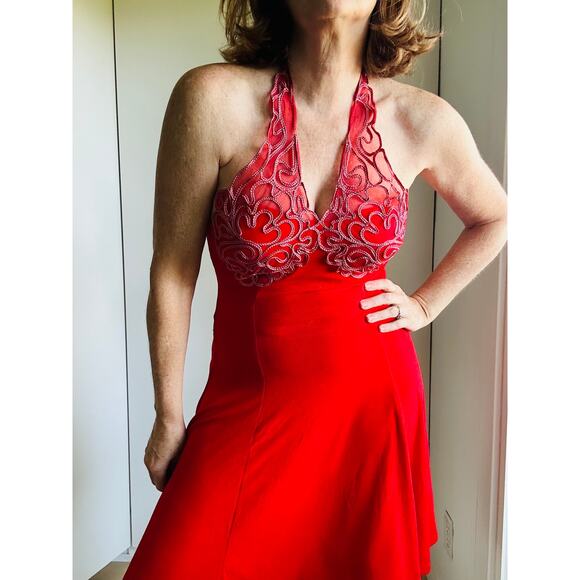 Vintage 90s Red Fit & Flare Dress Size M L Sexy Halter Clubwear Party Dress USA - Picture 1 of 9